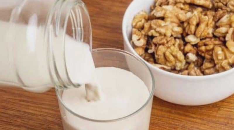 Benefits of Walnut Milk: Heart Health to Brain Boosts 1 benefits of walnut milk