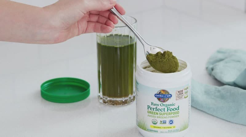 Benefits of Superfoods Powder: Boost Your Wellness 3 superfood powder smoothies and shakes