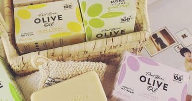 Olive Oil Soap Benefits for Glowing Skin: Transform Skin Naturally 4 olive oil soap benefits