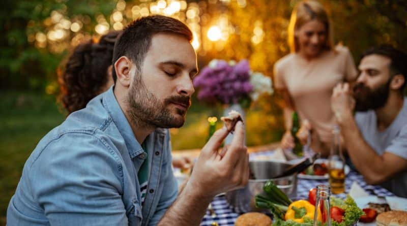 Brown Beech Mushroom Benefits: Improve Gut and Immune Health 4 brown beech mushrooms in the diet